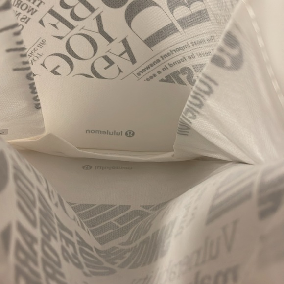 Lululemon Reusable tote - Picture 4 of 4